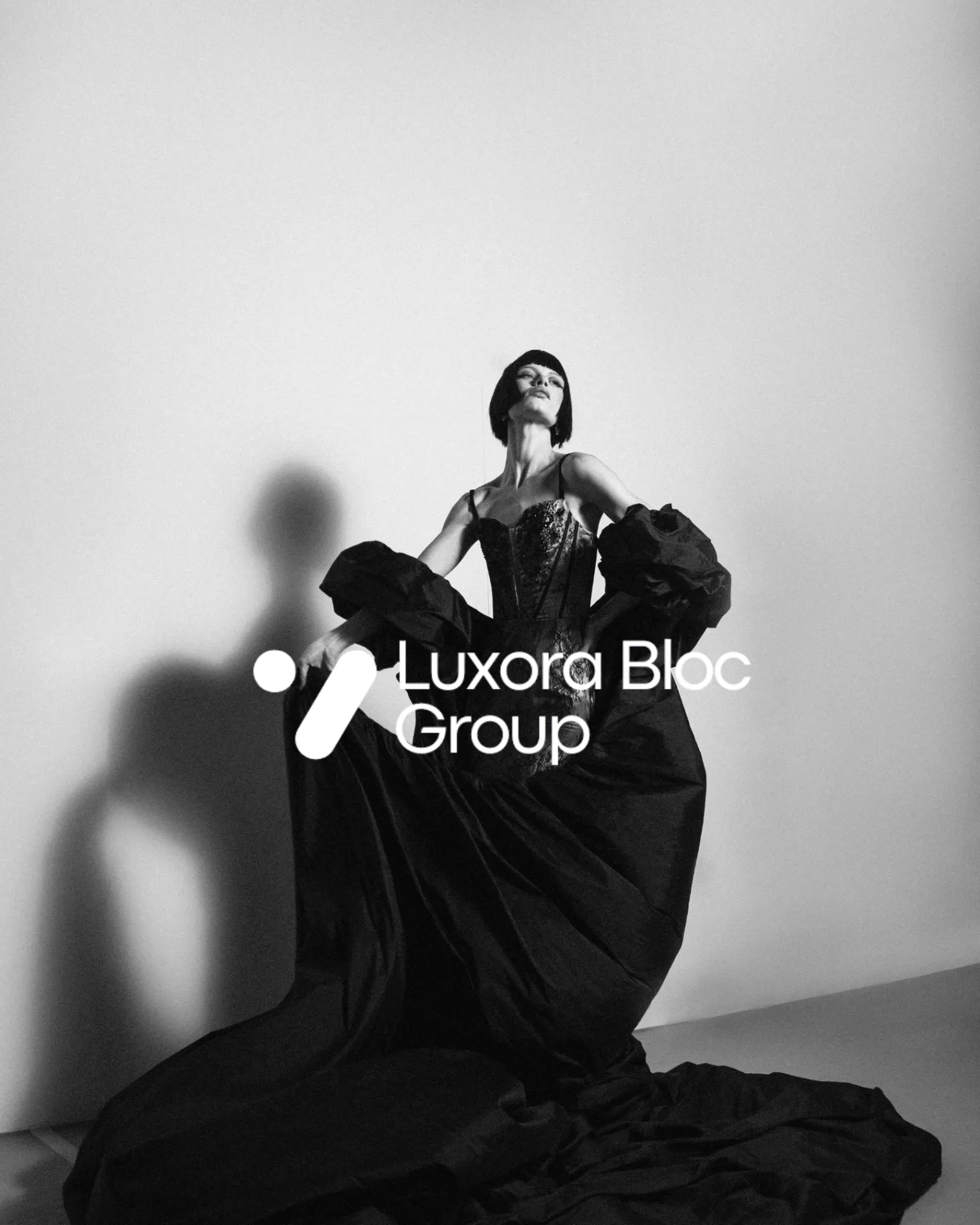Luxora Bloc Group — couture